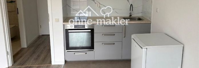 Helle Moderne 1-Zimmer Wohnung mit Einbauküche und Balkon in Motzen