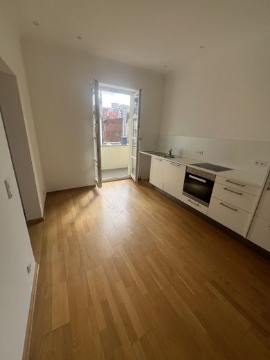 Helle 2 Zimmer Wohnung in der Carlstadt – Küche