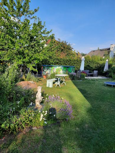 Attraktives freistehendes Einfamilienhaus mit großem Garten und PV-Anlage in Hanau/ Großauheim – Foto 7