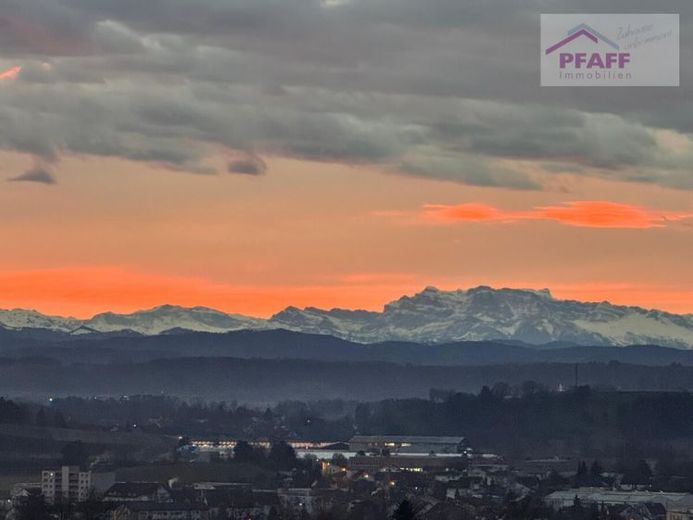 Zuhause ankommen in Gailingen! Provisionsfrei! Traumhafte Penthousewohnung mit Alpensicht – Foto 1