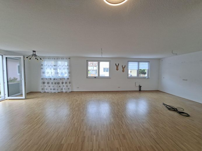Neubau Haus (Doppelhaushälfte) in Karlsruhe Neureut zu vermieten – Küche-Wohn-Esszimmer
