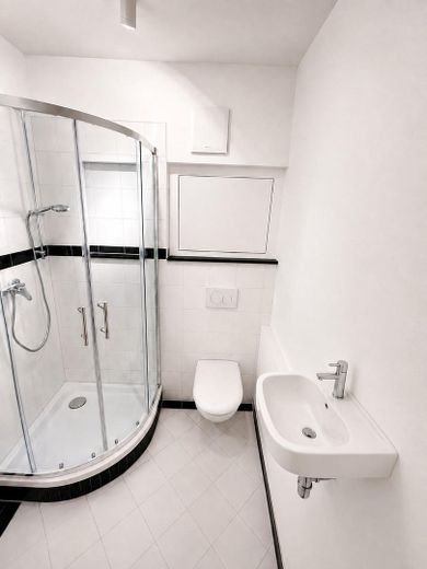 First occupancy after loft conversion: Bright 2-room apartment with fitted kitchen and balcony – Bad