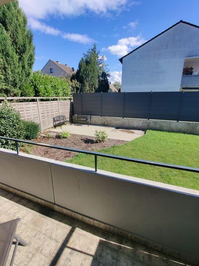 Blick vom Balkon ins Grüne