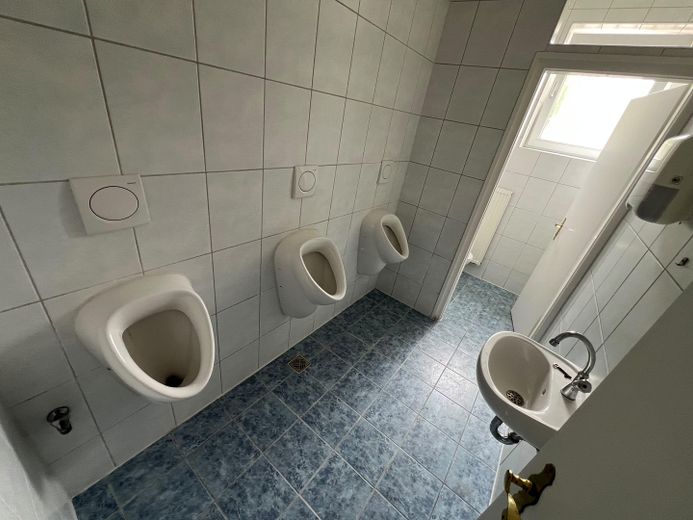Attractive gastronomy space – ideal for restaurant, café or delivery service – Foto 6
