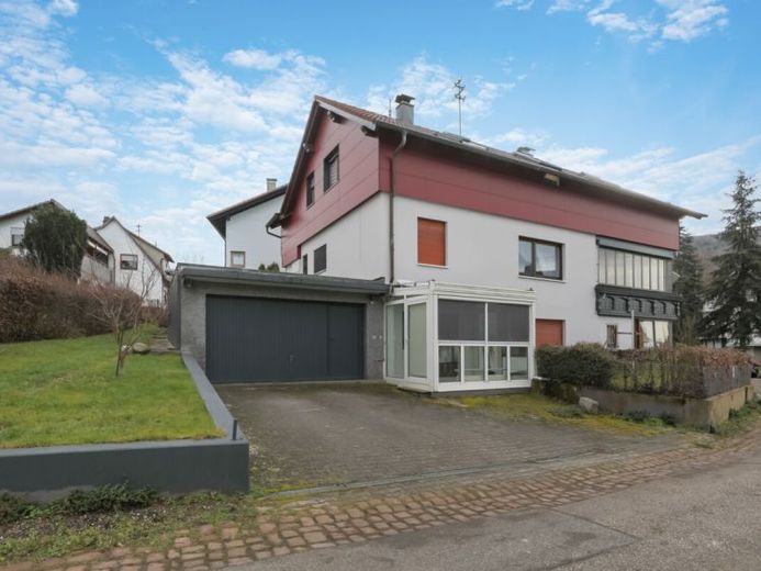 Attraktives Wohnen für die Familie
Ihr neues Zuhause in Baden-Baden Balg! – फोटो 1