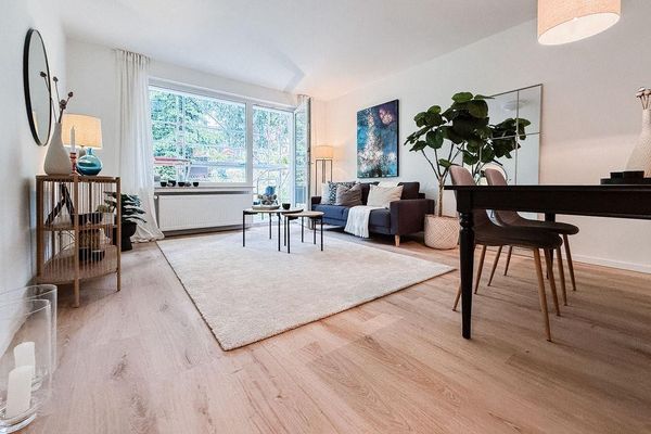 Erstbezug nach Sanierung: 3 Zimmer mit Balkon & Garage – provisionsfrei