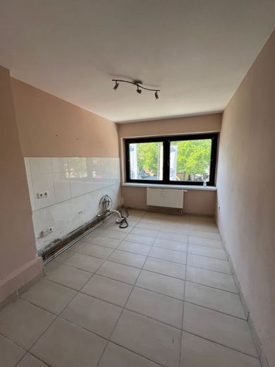 * 3-Zimmer Wohnung * in zentraler Lage von Meiderich* – Küche