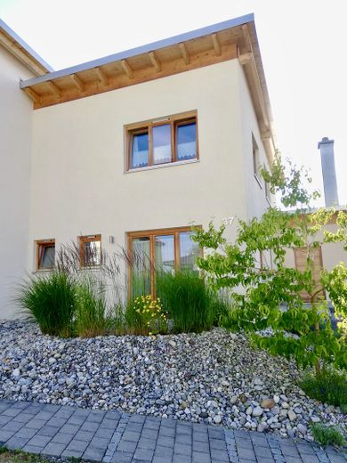 Lichtovergoten maisonette met eigen tuin & twee terrassen op rustige locatie, nabij het bos – Terrasse Ost (Küche)