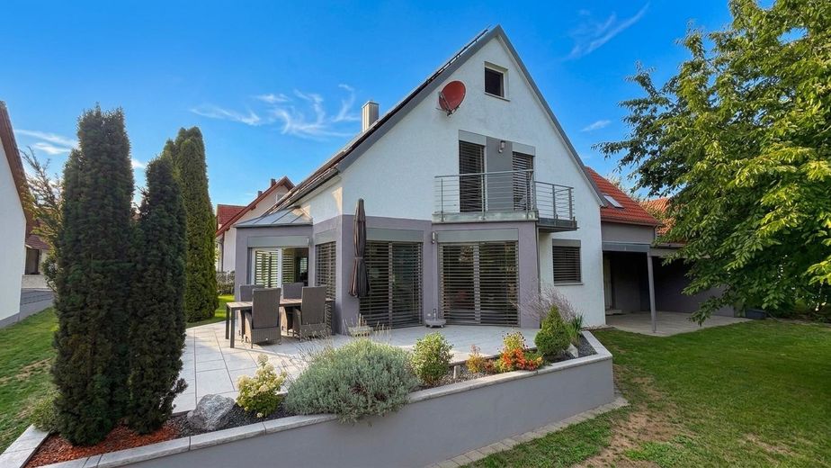 Freistehendes Einfamilienhaus - Ein Juwel, das seines Gleichen sucht! – Foto 1