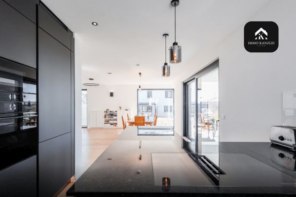 Neuried: Isı pompası ve ayrı dairesi bulunan modern EH40+ ev!