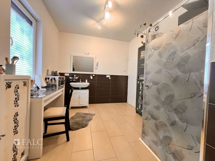 Badezimmer I OG
