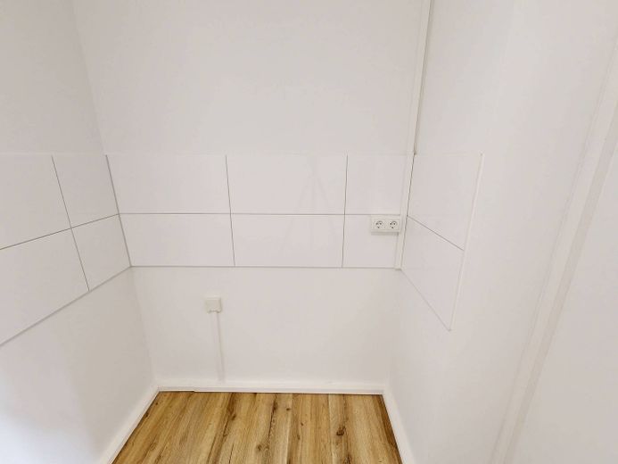 Appartement moderne de 2 pièces avec BALCON – Ansicht II: Küche