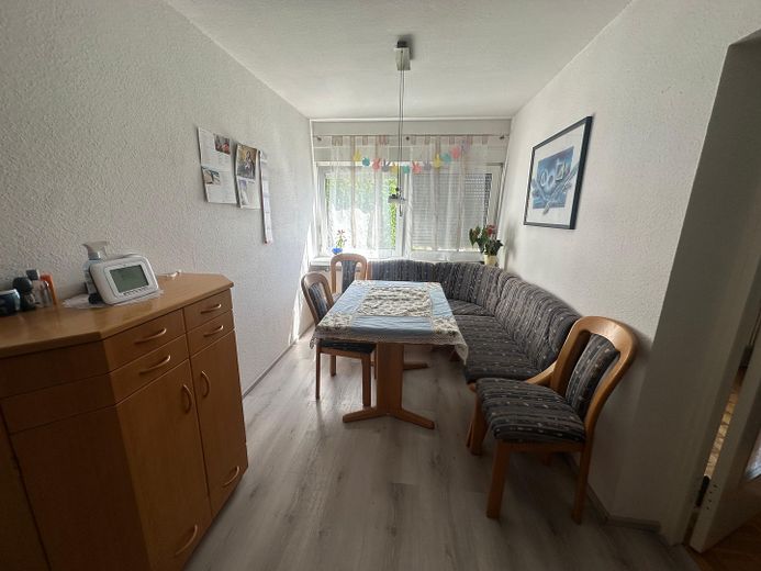 Helle, vermietete Wohnung an der schweizer Grenze | Kapitalanlage – Esszimmer 2