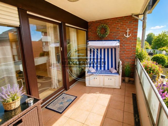 Schöne Eigentums- / Ferienwohnung mit Tiefgaragenstellplatz in hervorragender Lage von Tossens – Foto 1