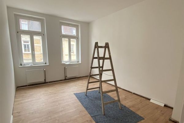 Markkleeberg*
tlw. neu renoviert* gemütliche 2 Zi-Whg* Tageslichtbad mit Wanne* Stellplatz