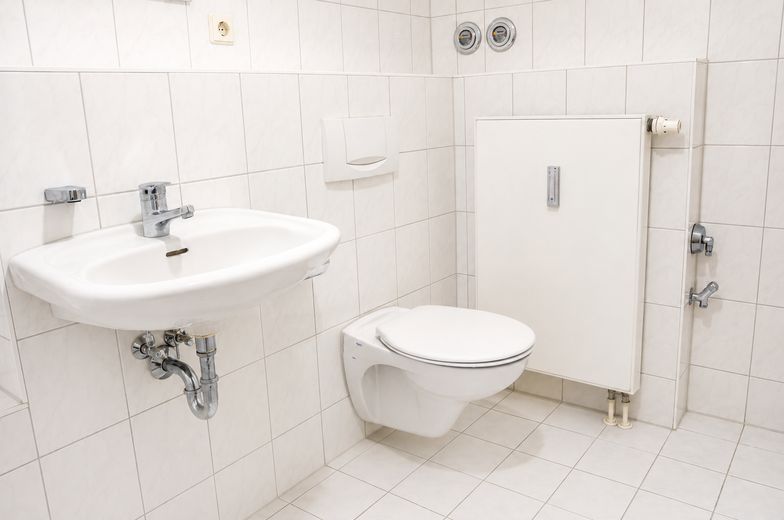 Moderne 2-Zimmer Wohnung mit  2 Balkonen in Werneuchen – Bad 