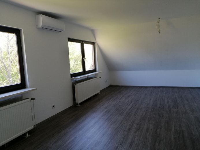 RESERVIERT Einfamilienhaus Massivhaus Einliegerwohnung ruhige Wohnlage Keller Garten – OG Wohnen 1