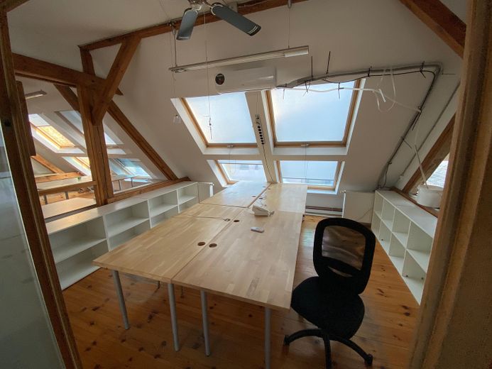 Gewerbliches Dachgeschoss in der Kastanienallee, für Office, Atelier und Wohnen. Provisionsfrei! – Foto 5