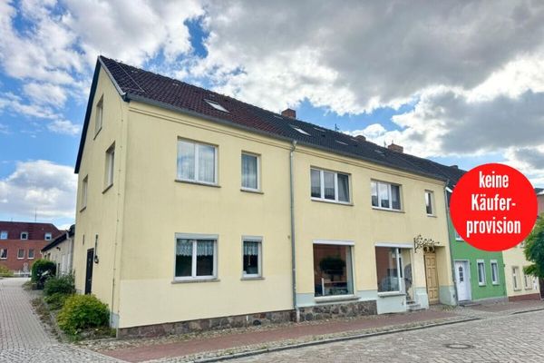 HORN IMMOBILIEN ++ Житлово-комерційний будинок, колишня пекарня у Штрасбурзі (Укермарк)