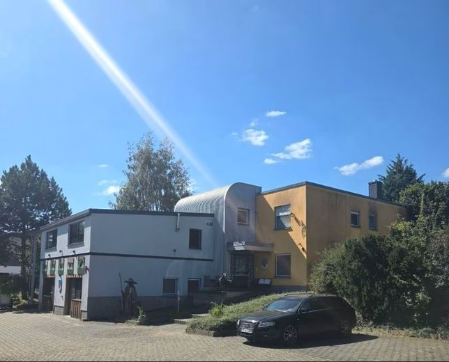 Sondershausen-OT, MFH + Gewerbe – Foto 1