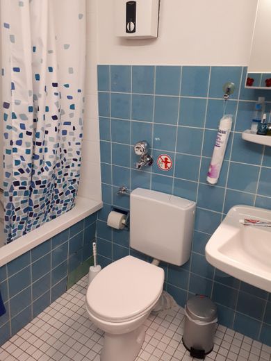 Bonn Lengsdorf schöne 2 Zimmer Wohnung mit Balkon, seperater Küche - Bad mit Badwanne – Foto 18