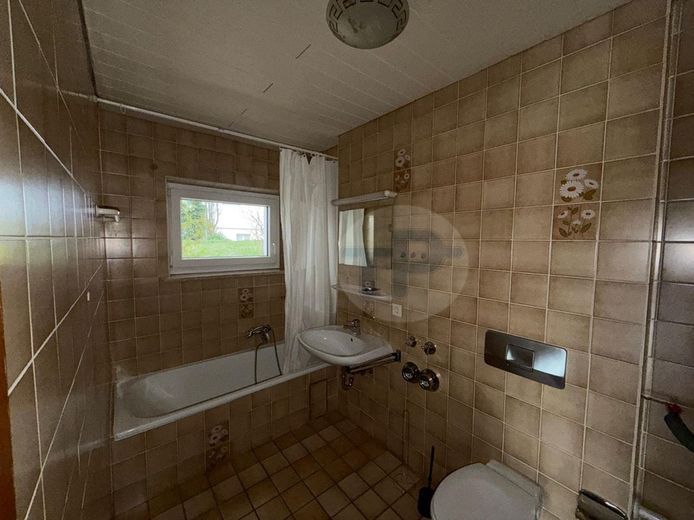 SONNIGE 1,5 ZIMMER TERRASSENWOHNUNG INNSTADT-MARIAHILF – Badezimmer  (1)