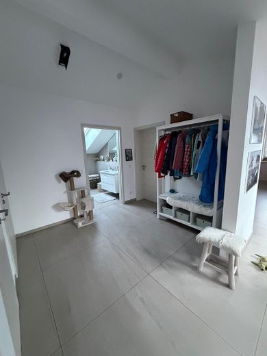 Appartamento mansardato in posizione premium con vista panoramica – Foto 15