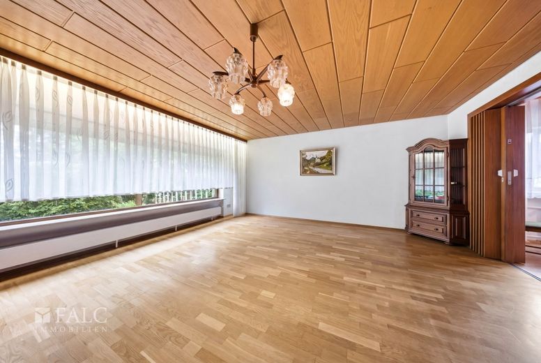 Traumhaus in Traumlage zu verkaufen – Wohnzimmer EG