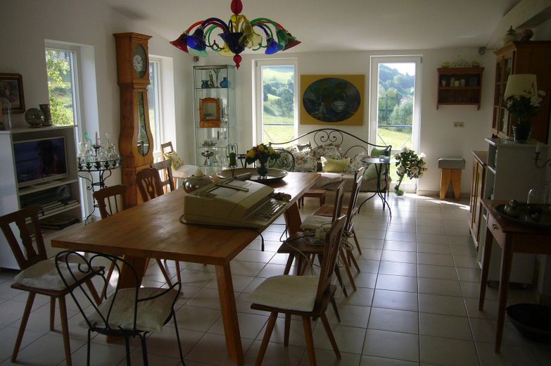 Casa di campagna rappresentativa con disposizione versatile degli ambienti fino a 3 unità – Foto 21