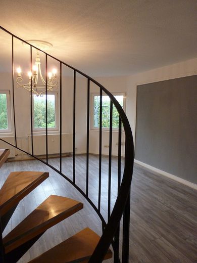 Sanierte, großzügige Maisonette in Direktorenvilla (frei ab 01.12.) – Foto 7