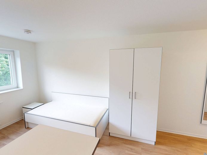 STUDENTS ONLY: Modernes 1-Zimmer-Apartment mit EBK und ALL-IN-MIETE in Ottensen – Ansicht IV: Wohn- und Schlafz…