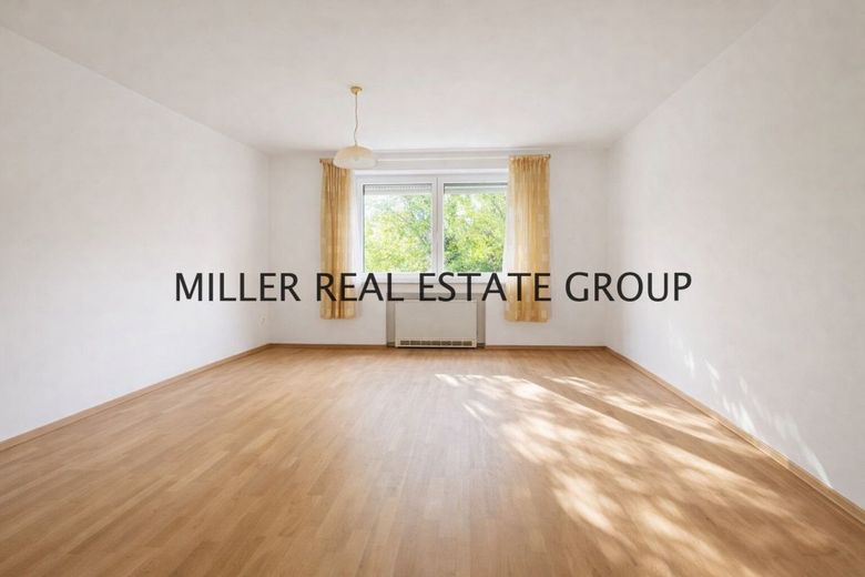 Renovierungsbedürftiges Einfamilienhaus mit großem Grundstück, Garten, Garage und Ausbaupotenzial in Ingolstadt-Pettenhofen! – Kinderzimmer