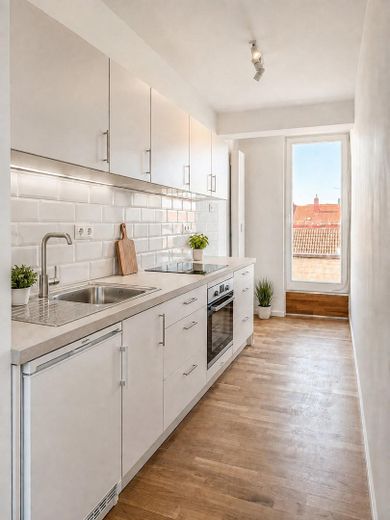 Appartamento mansardato al primo ingresso con splendida terrazza sul tetto – Küche Muster