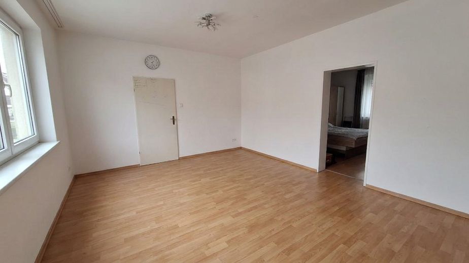 Wohnzimmer mit Küche
