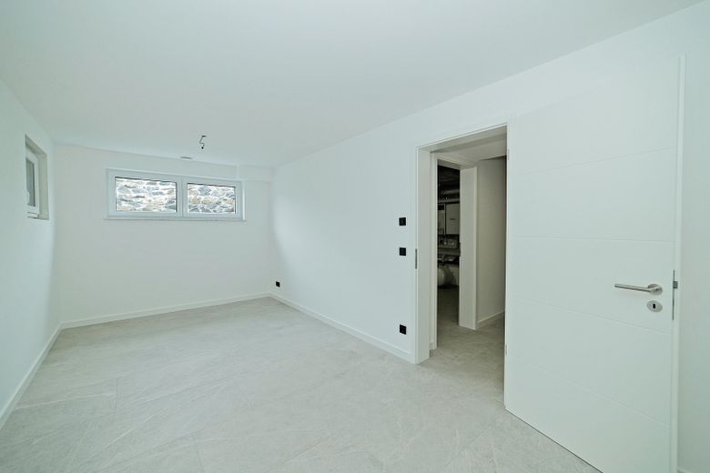 602 m² arsa, stüdyo ve en modern bina teknolojisine sahip seçkin yeni yapım ikiz ev – Fotoğraf 39
