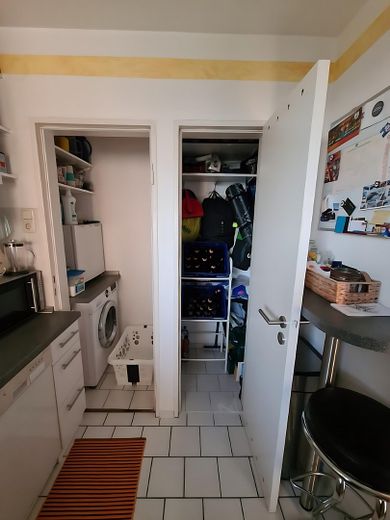 Piękne 2-pokojowe mieszkanie w Bogenhausen (Parkstadt) – spokojna lokalizacja od strony wschodniej, z widokiem na wewnętrzny dziedziniec – Zdjęcie 19