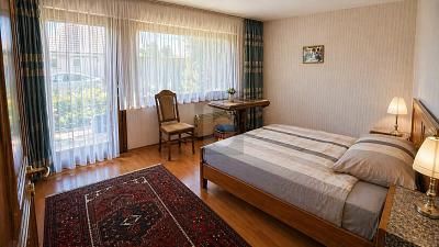 VIEL PLATZ FÜR FAMILIE UND EIGENE WOHNIDEEN – 1777574418_a91977.jpg