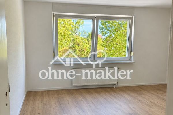 Première occupation après rénovation complète : 2 pièces avec balcon, cuisine équipée et domotique