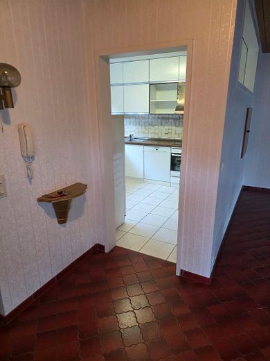 Casa a schiera di testa in posizione residenziale tranquilla a Untereisesheim – Küche