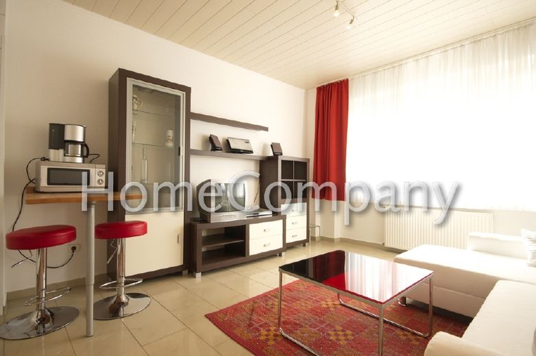 شقة مفروشة بشكل جميل جدًا مع شرفة في مبنى سكني متعدد العائلات بحالة جيدة، شمال الـ CIty – d8ac9731e37c87cb716ce13c9738784b283ba752.jpg