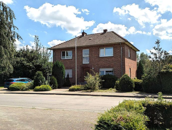Ansicht Strassenseite