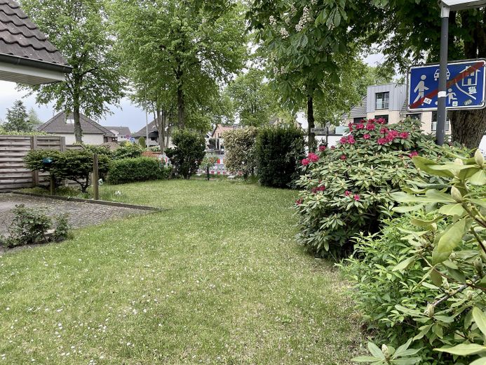 Neuer Preis! v. Privat  3-Zi. mit Garten in Brinkum, Stuhr – Garten ca. 130 m²