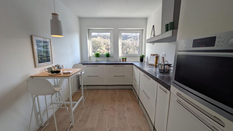 4,5% de rendement ou à usage personnel avec vue de rêve – Foto 11