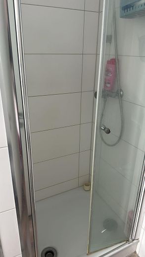 Gepflegte 2-Zimmer-Wohnung in zentraler Lage von Niederkassel – Foto 1