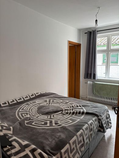 Bezug nach Renovierung, keine 100m zur Elbe – Schlafzimmer eingerichtet