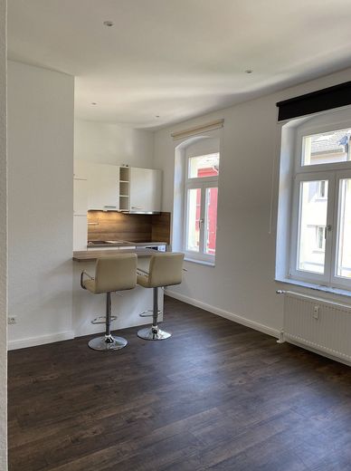 Einbauküche u. Küchenhalbinsel