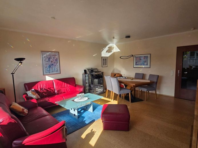 -provisionsfrei- 3-Zimmer-Wohnung mit Balkon, EBK & Garage in der Aplerbecker Mark – Wohnzimmer