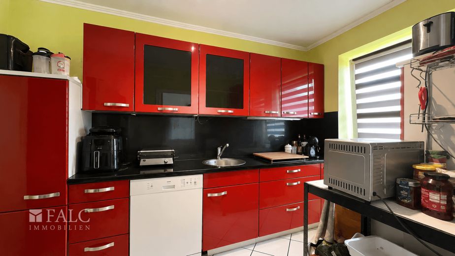 ***Reihenendhaus mit viel Platz und großem Garten in ruhiger Wohnlage*** – Küche