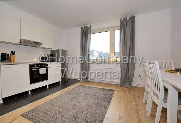 Modernes Apartment mit neuem Bad und Internetzugang in der Südstadt – c6c8c448987b089d74f813df484b1a1bb5428eeb.jpg