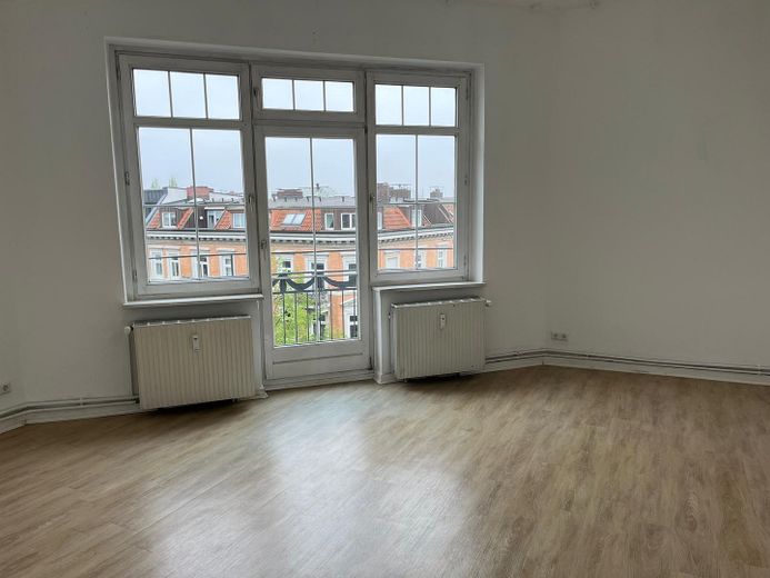 Attraktive 2-Zimmer Wohnung in Rotherbaum – Zimmer 1